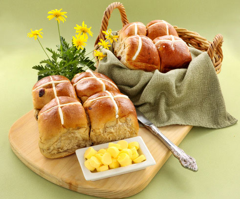 hot cross buns perfect for easter time