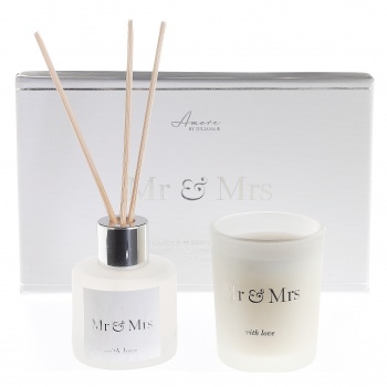 Widdop Amore Mr and Mrs Candle and Reed Diffuser Wedding Gift Set