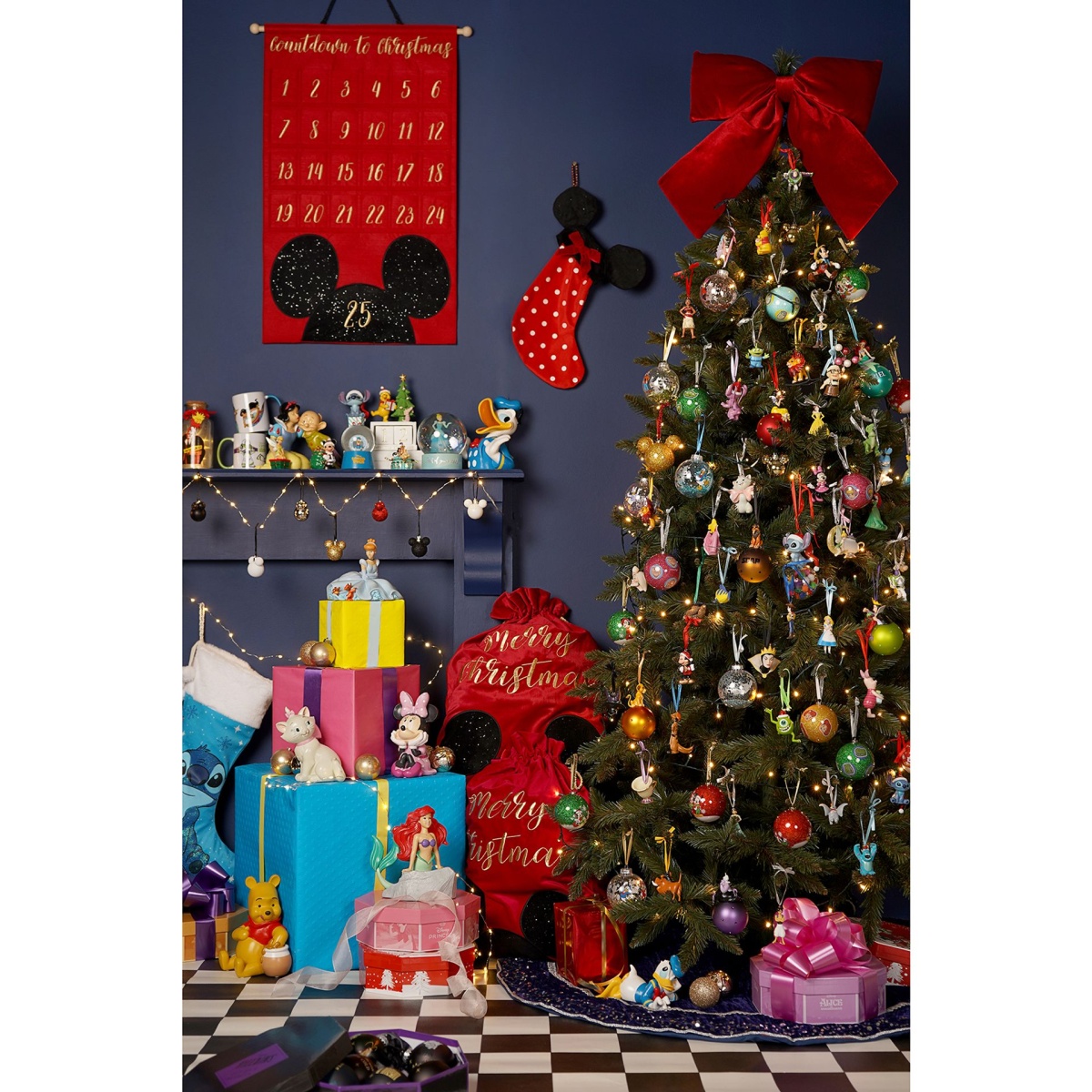 Disney Villains Set of 7 Christmas Tree Baubles | Gifts